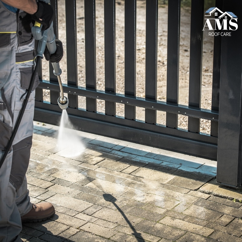 Image presents Driveway Pressure Cleaning